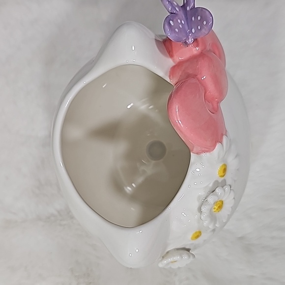 Hello Kitty Blue Sky Clayworks Daisy Crown & Butterfly Ceramic Planter - Picture 2 of 4